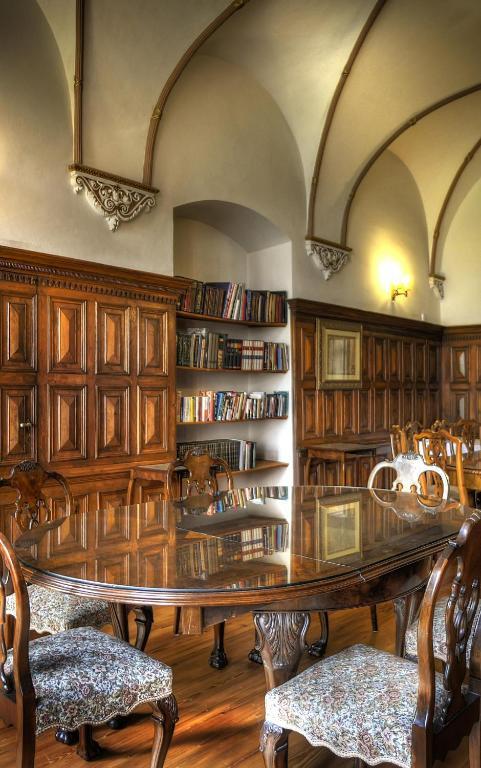 Chateau Hostacov Otel Dış mekan fotoğraf