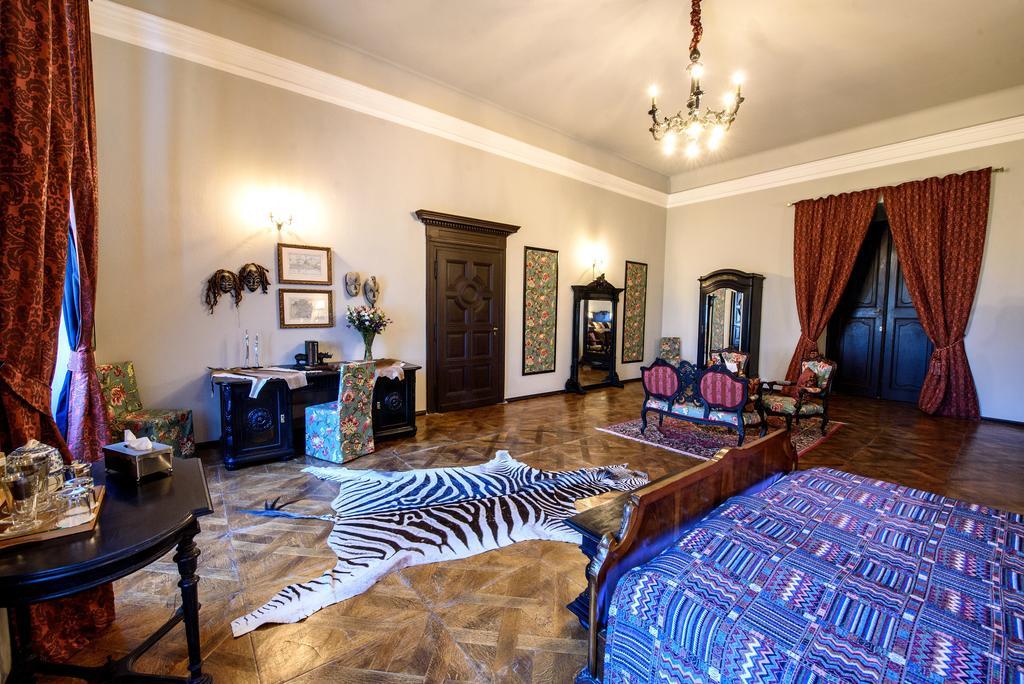 Chateau Hostacov Otel Oda fotoğraf