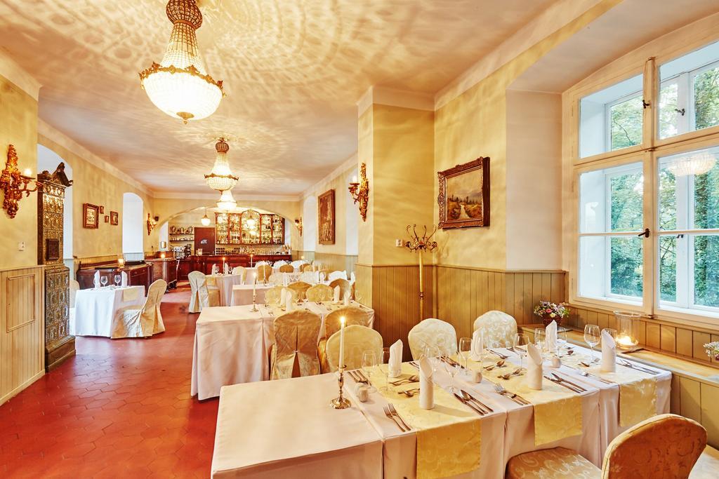 Chateau Hostacov Otel Dış mekan fotoğraf