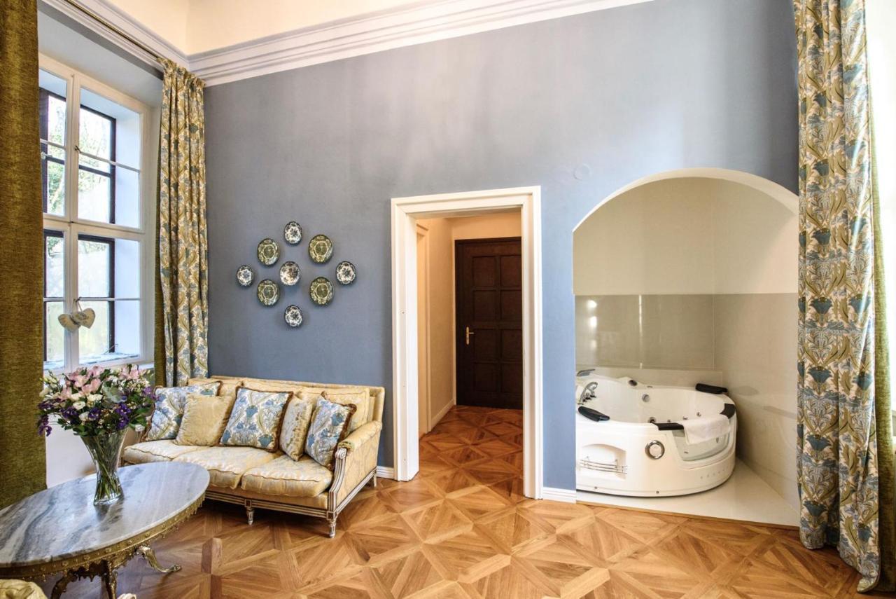 Chateau Hostacov Otel Dış mekan fotoğraf