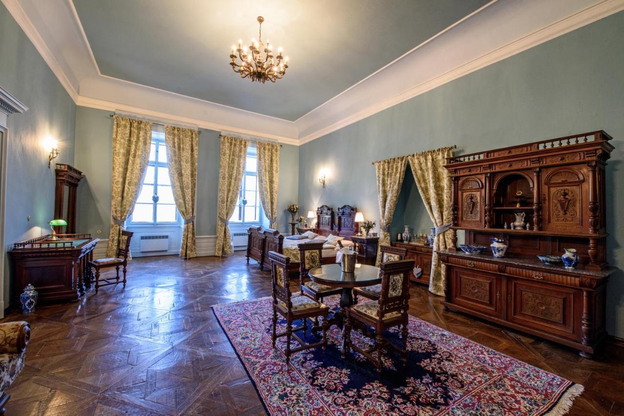 Chateau Hostacov Otel Dış mekan fotoğraf